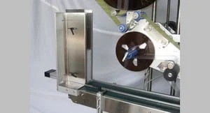 Top and Bottom Labeling